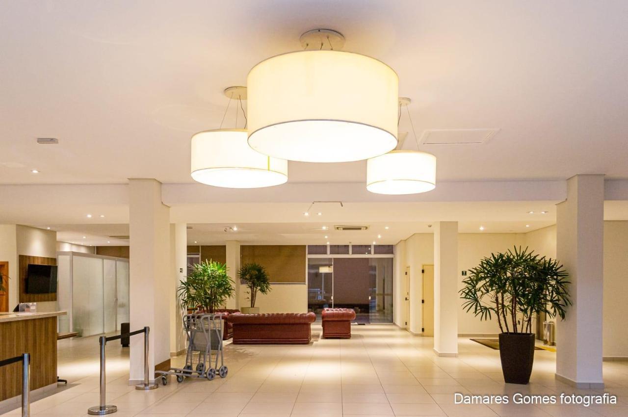 Hotel Malibu Inn 坎皮纳斯 外观 照片