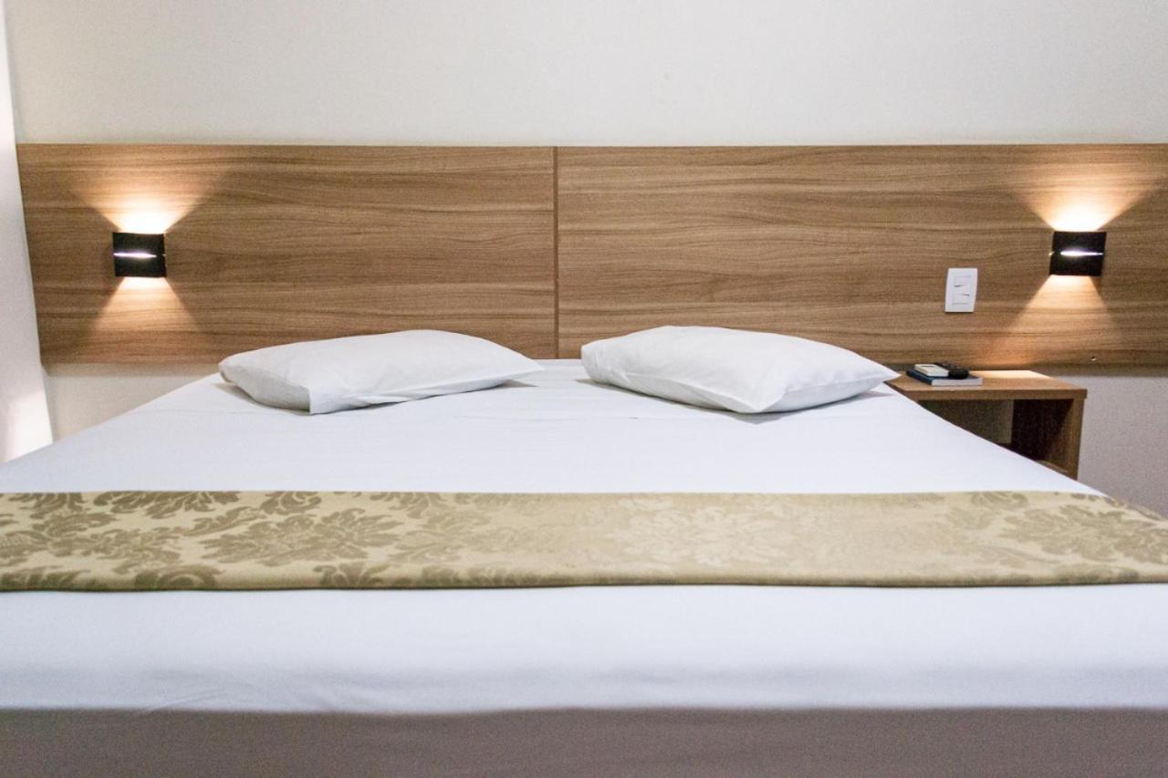 Hotel Malibu Inn 坎皮纳斯 外观 照片