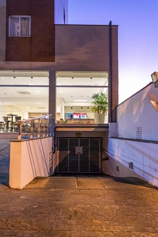 Hotel Malibu Inn 坎皮纳斯 外观 照片