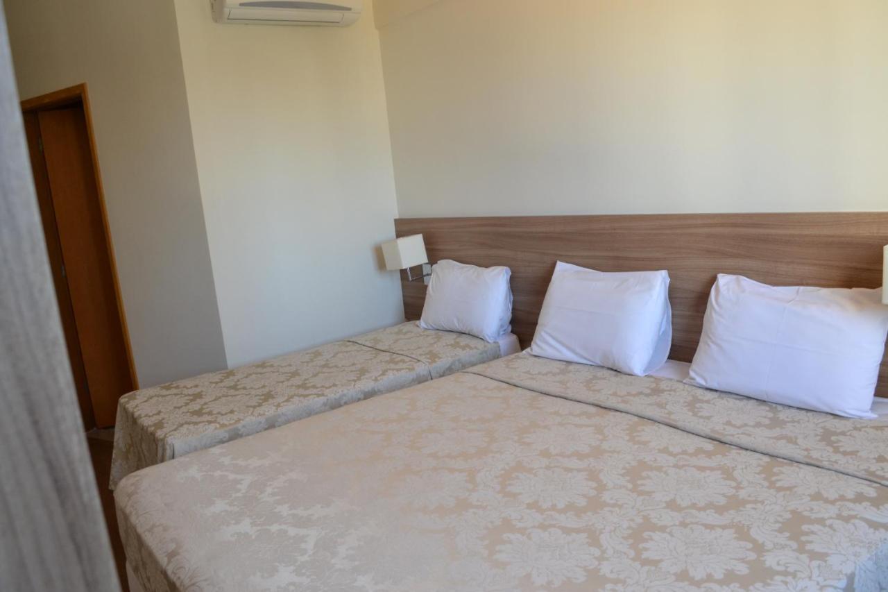 Hotel Malibu Inn 坎皮纳斯 外观 照片